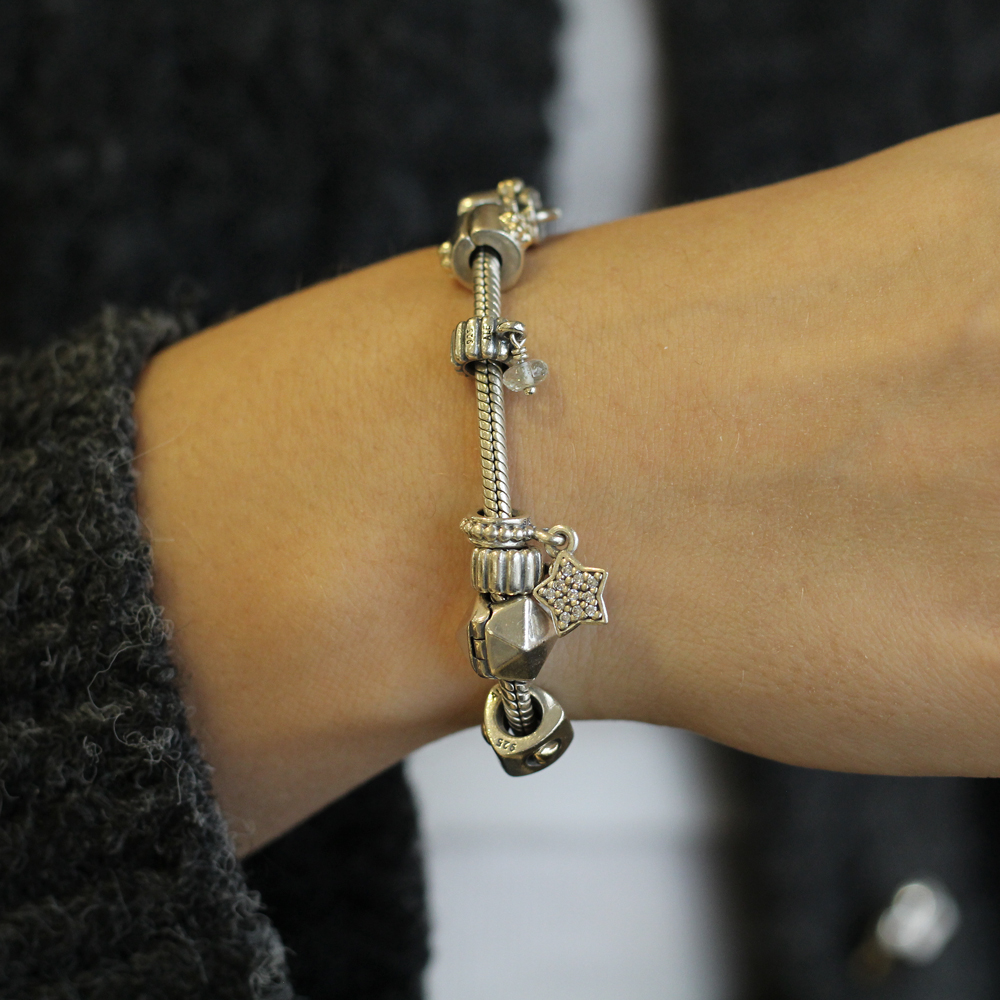 Armband i silver Pandora